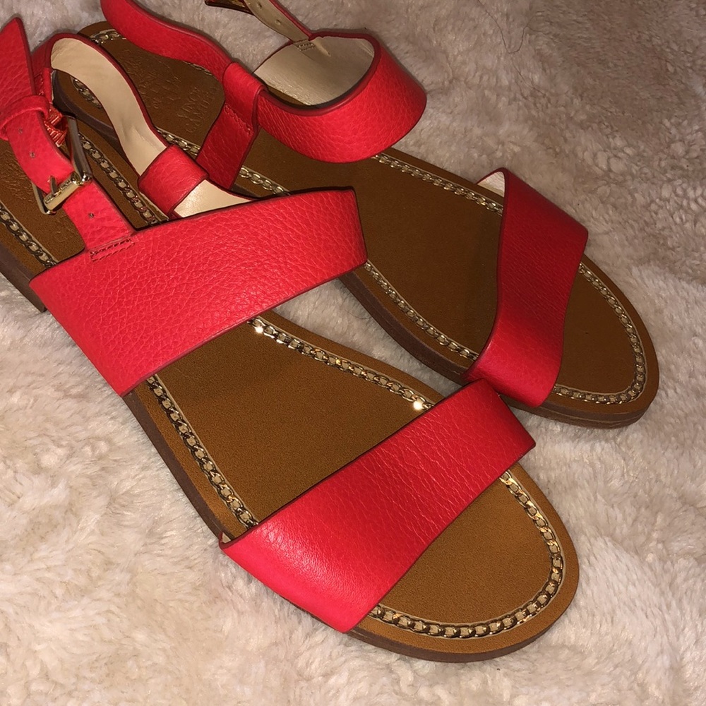 NWOT Vince Camuto Sandals
